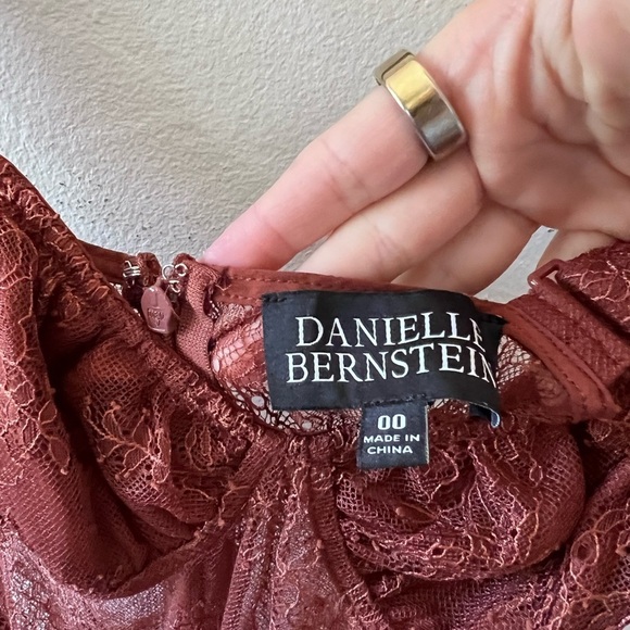 danielle bernstein sheer lace thong bodysuit burnt orange/warm brown 00 - Picture 7 of 8